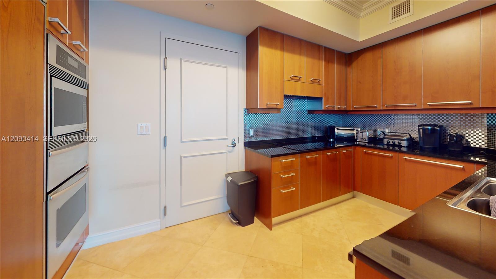 3101 S Ocean Drive 1705 Property Photo 15