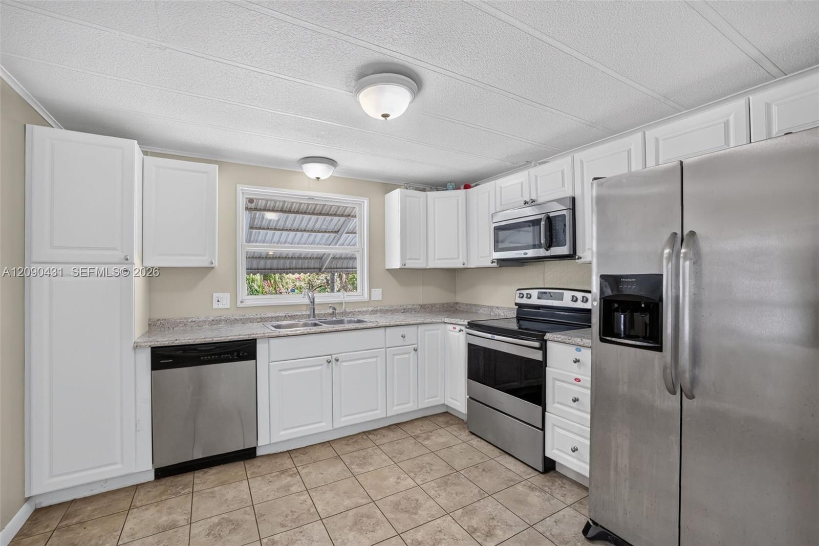 2903 Harbor Lane Property Photo 4