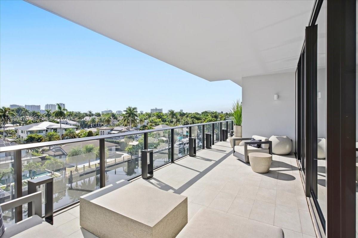 160 Isle Of Venice Drive Ph3 Property Photo 20