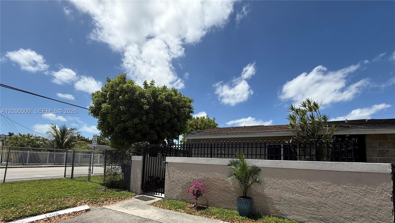 1800 Nw 1st Avenue Property Photo 5