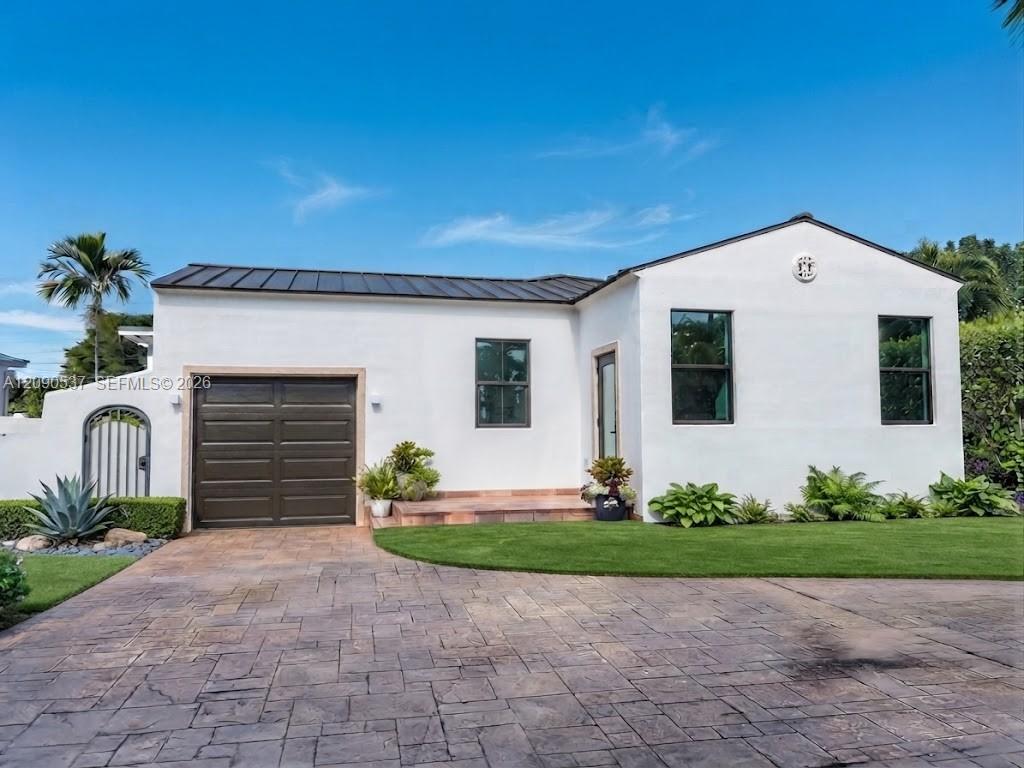 1525 SW 18th Street Property Photo 1