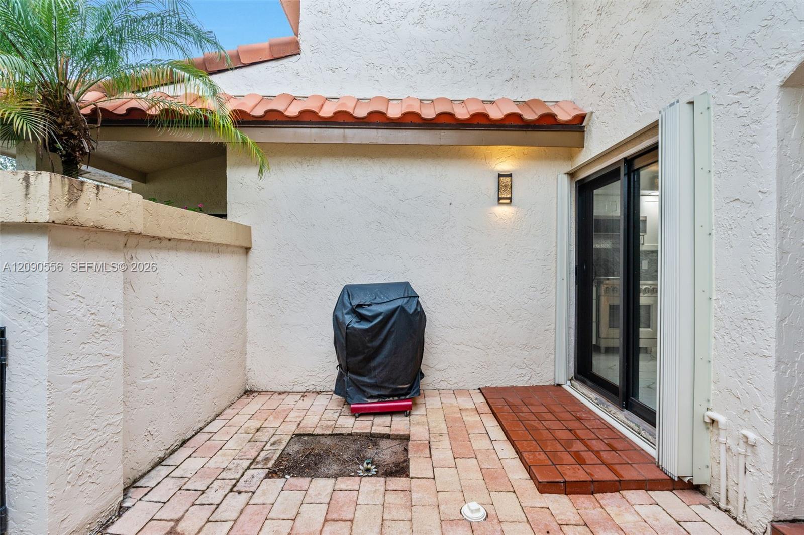 7733 La Mirada Drive 7733 Property Photo 4
