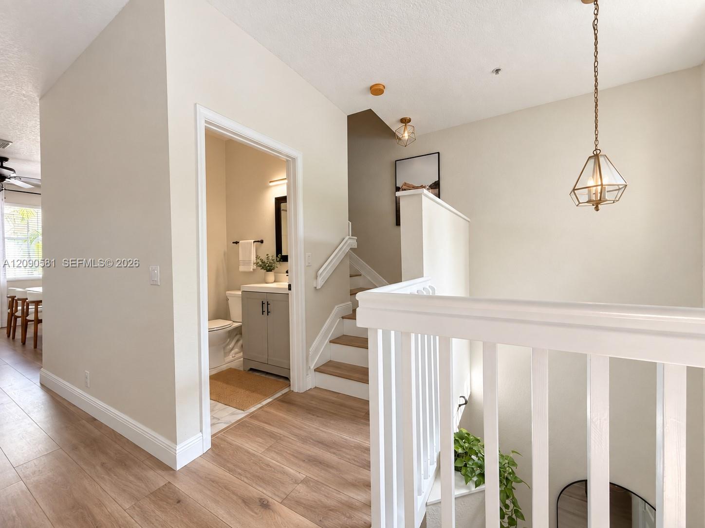 2913 S Greenleaf Circle Property Photo 15