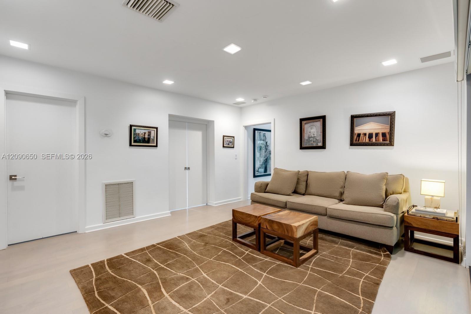 11095 Marin Street Property Photo 12