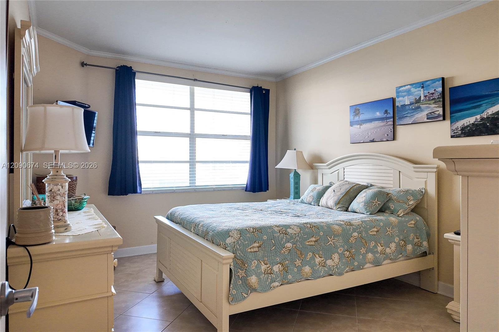 A12090674 Property Photo 14