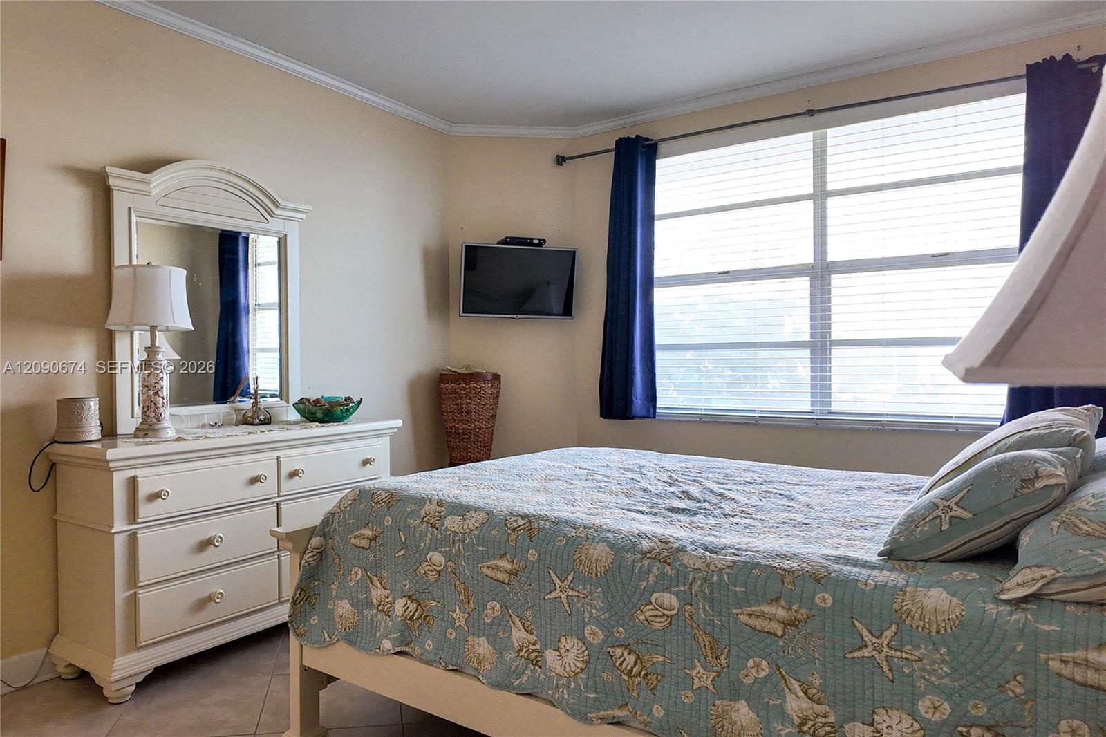 A12090674 Property Photo 16