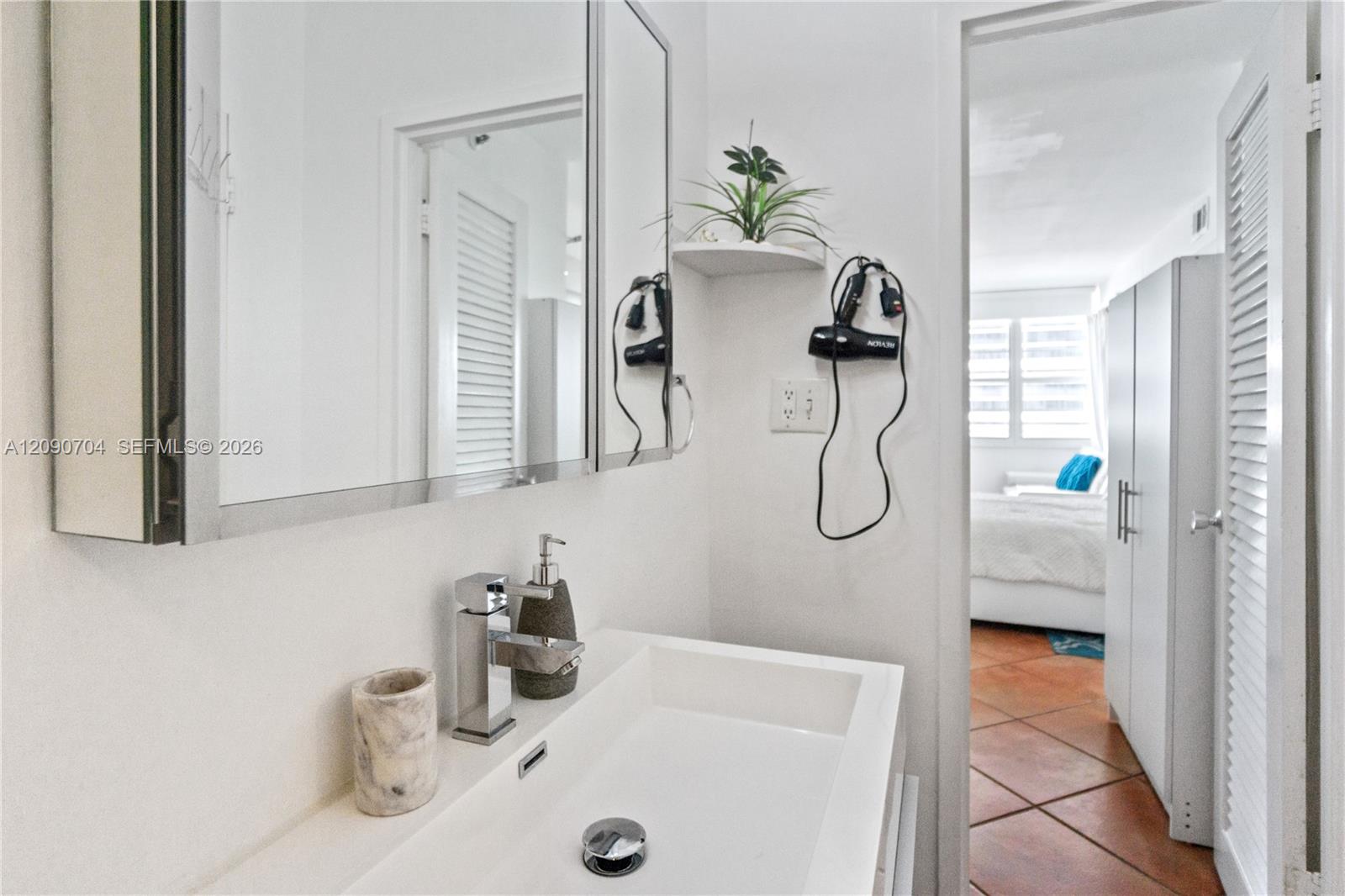 100 Lincoln Road 1127 Property Photo 13