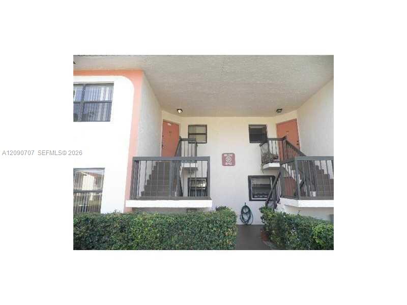 862 NE 209 Street 202 Property Photo 1