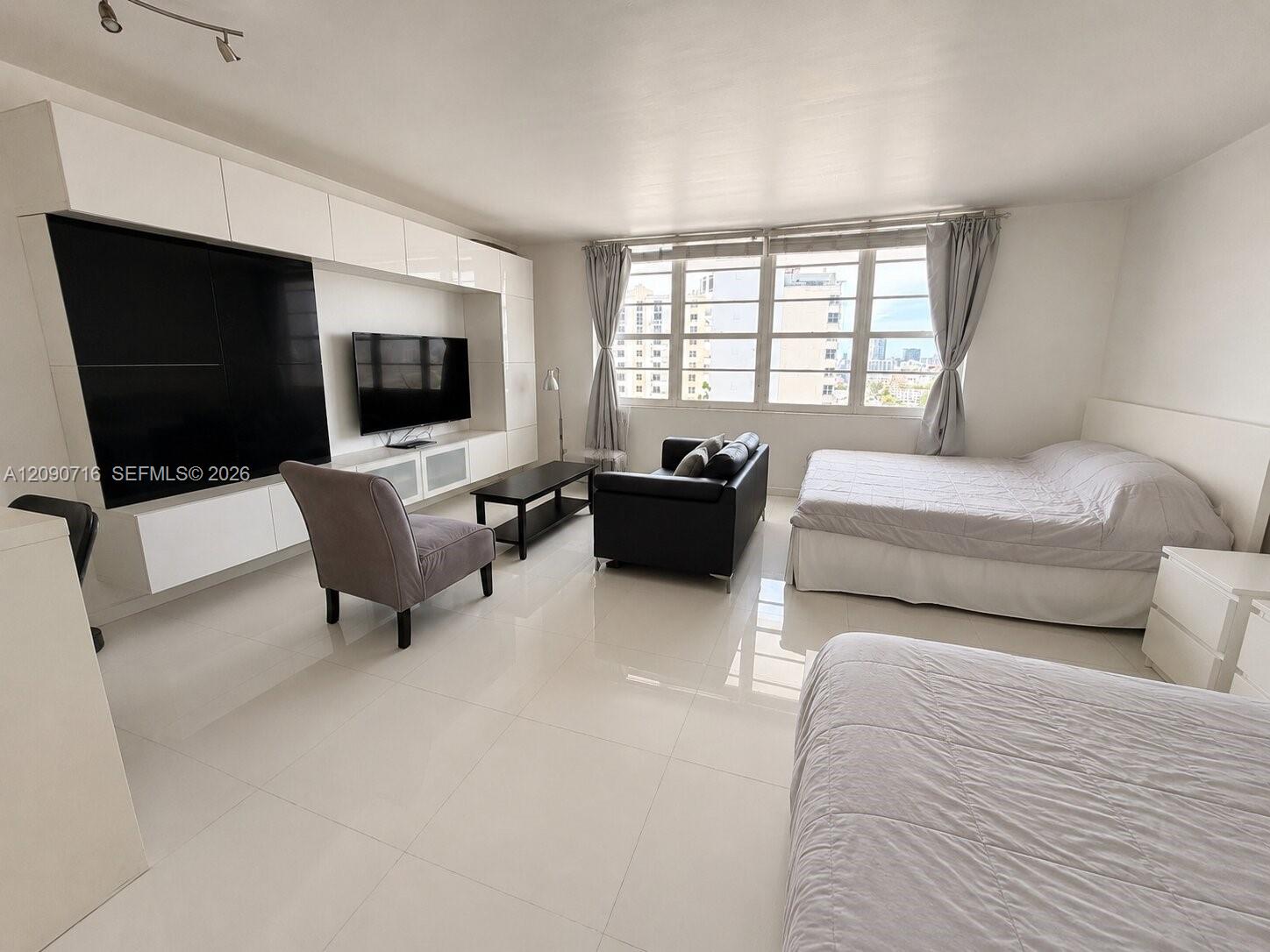A12090716 Property Photo 6