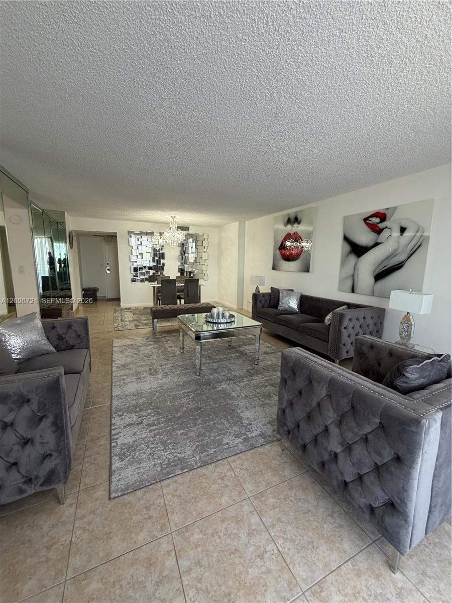 2500 Parkview Drive 907 Property Photo 1