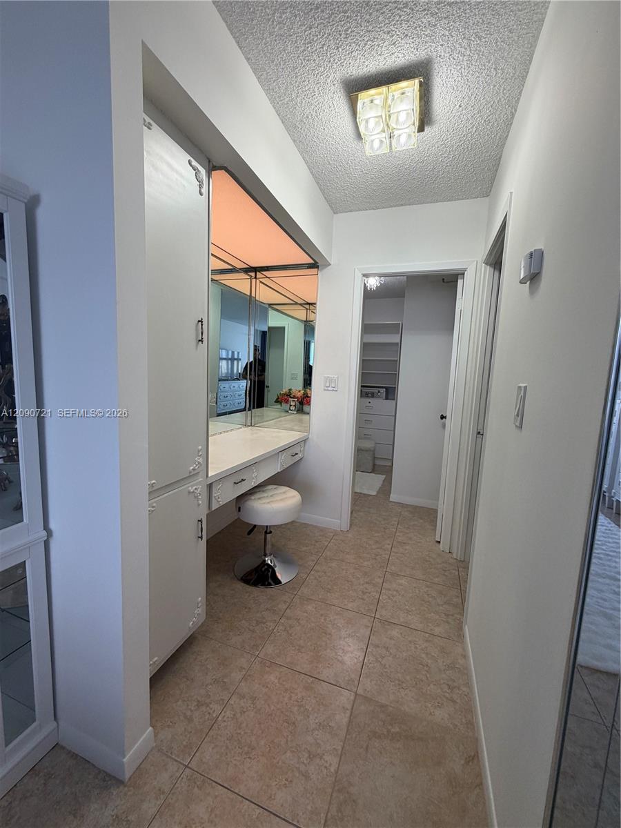 2500 Parkview Drive 907 Property Photo 11