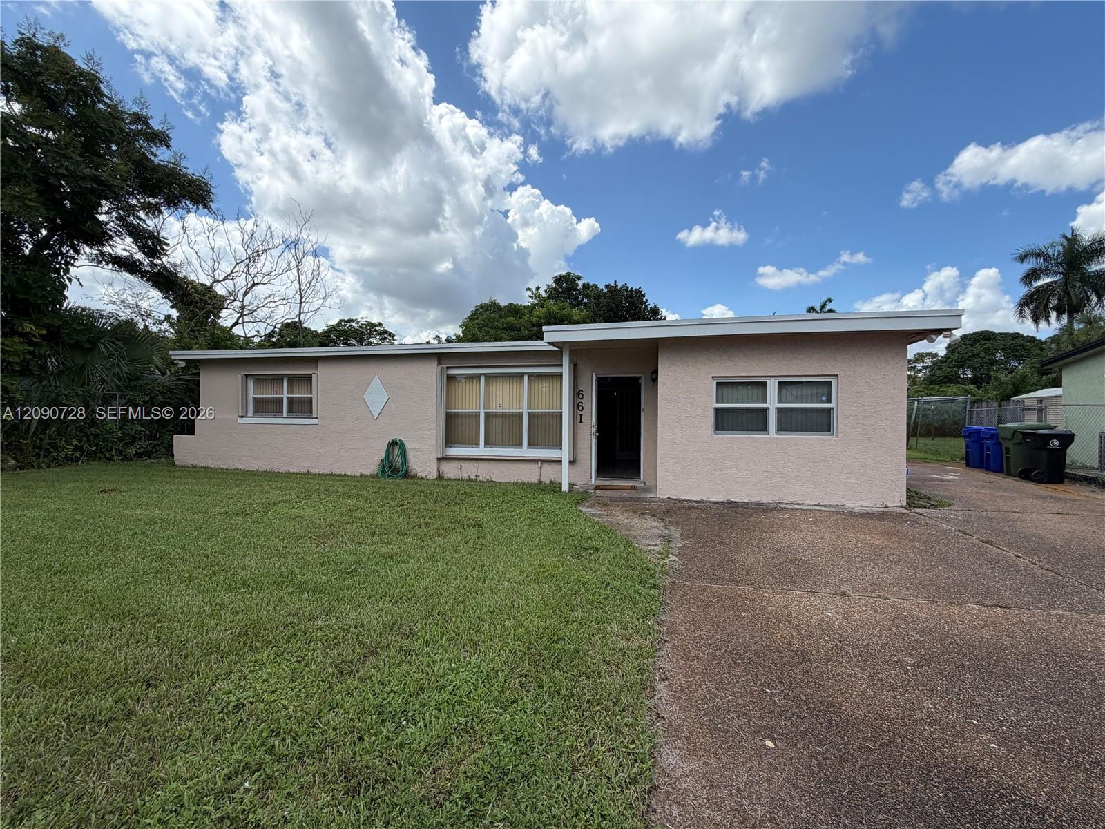 A12090728 Property Photo 1
