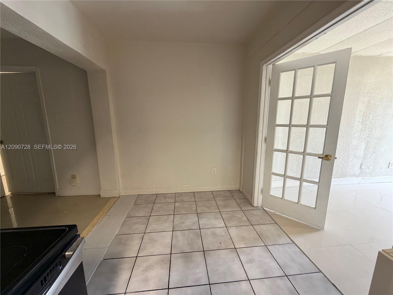 A12090728 Property Photo 8