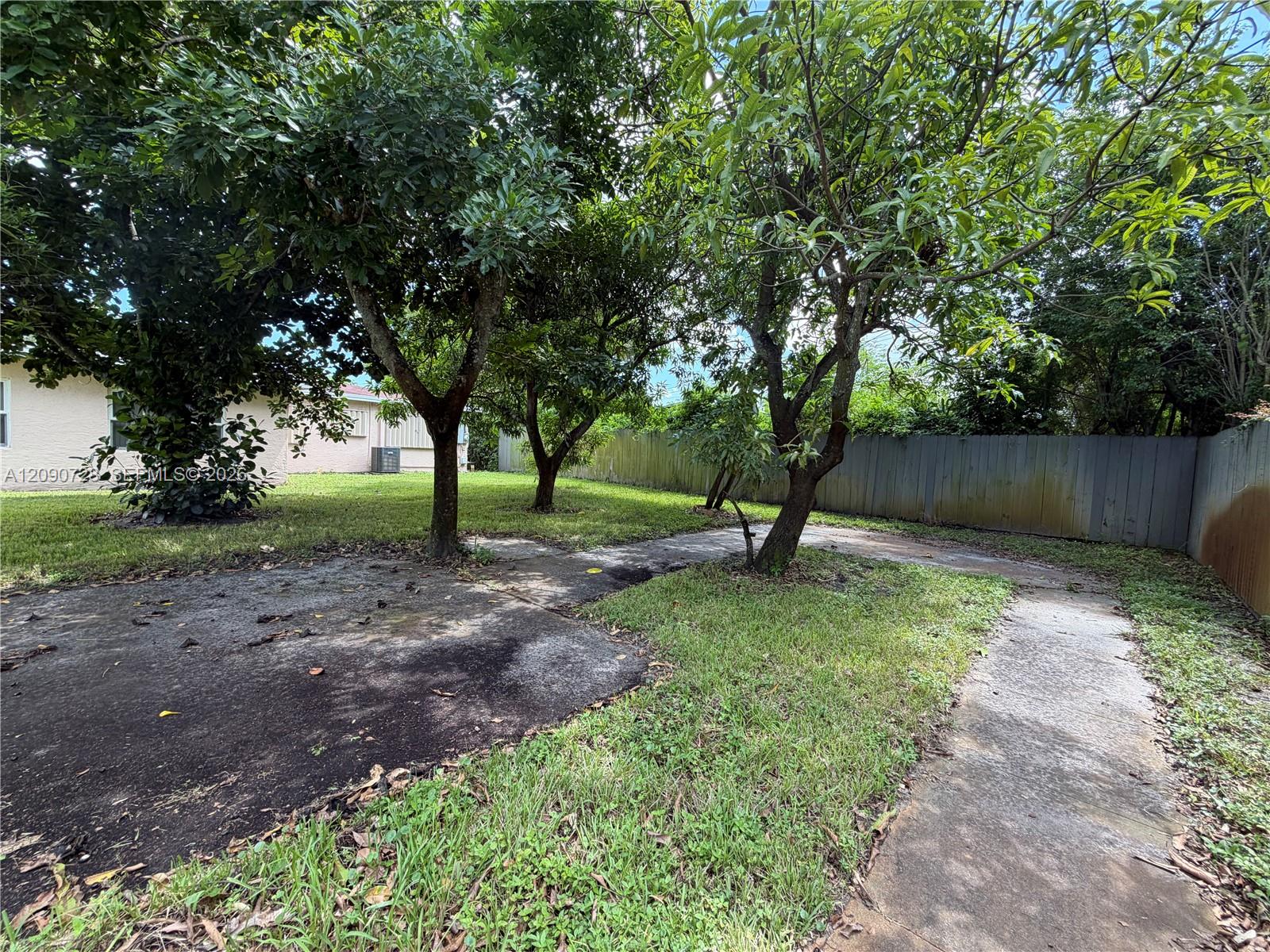 A12090728 Property Photo 13