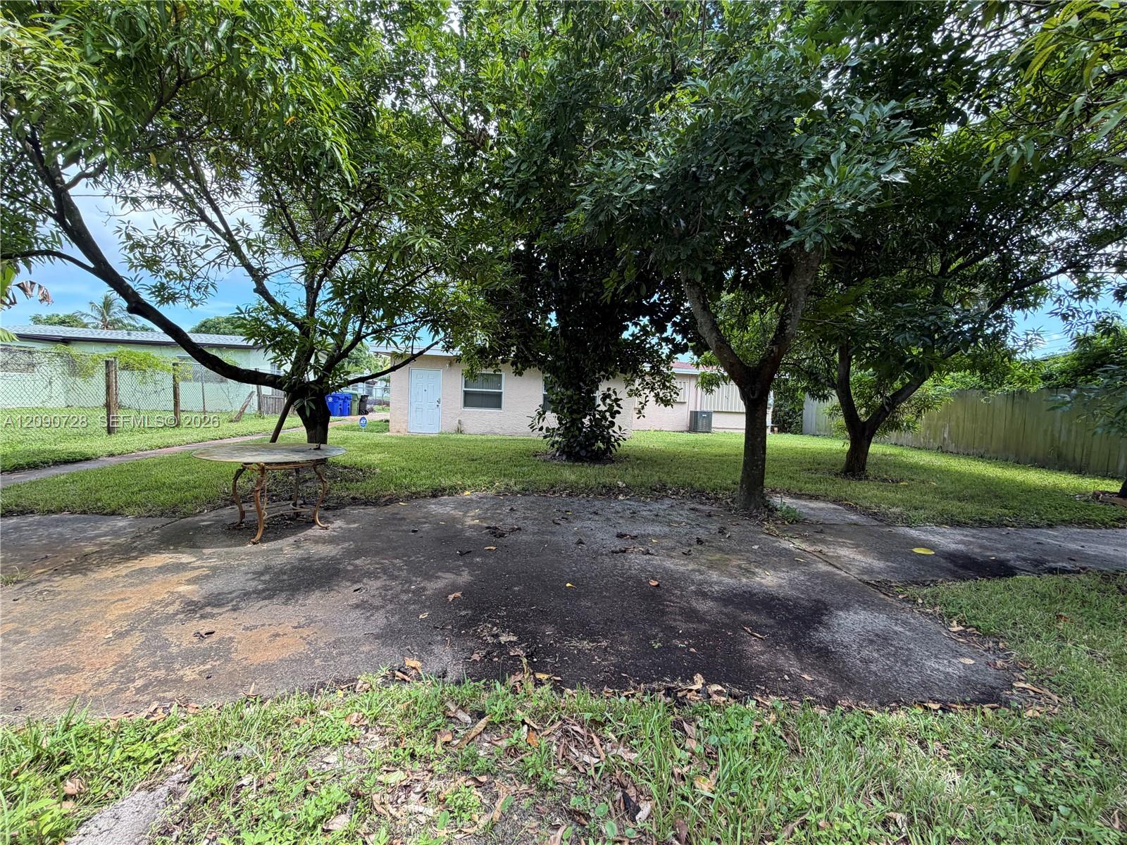 A12090728 Property Photo 14