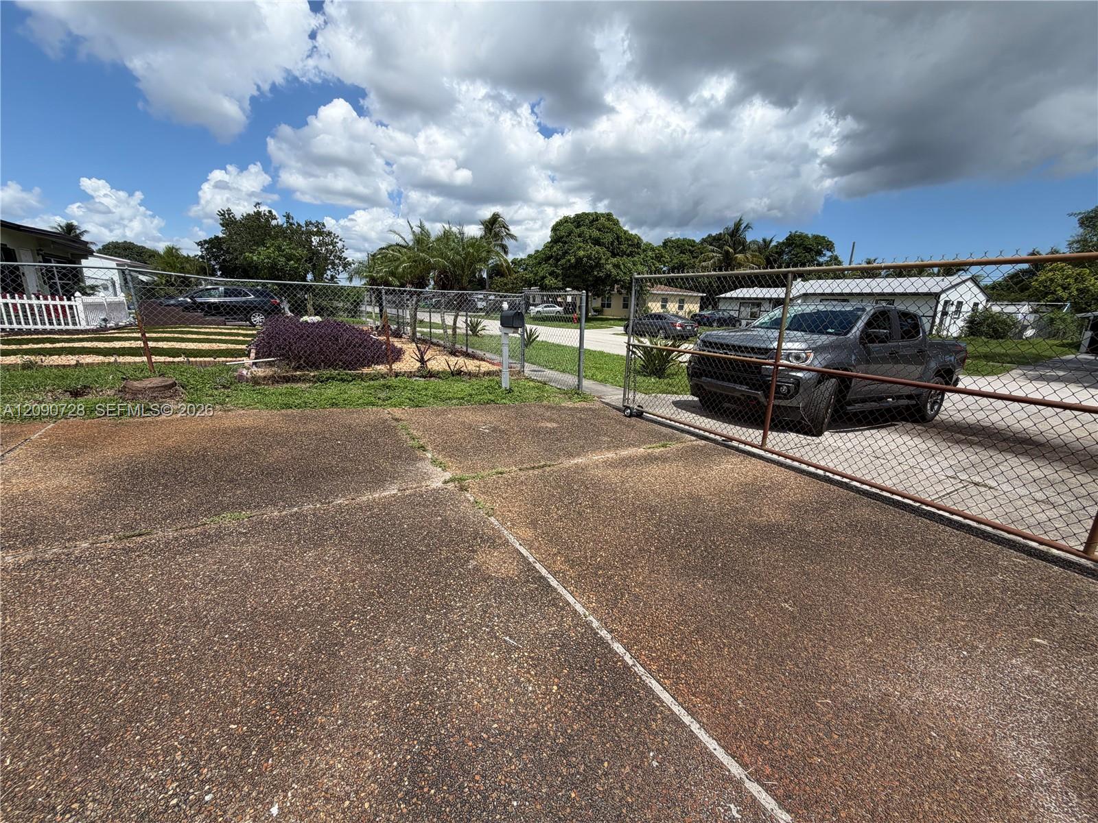 A12090728 Property Photo 18