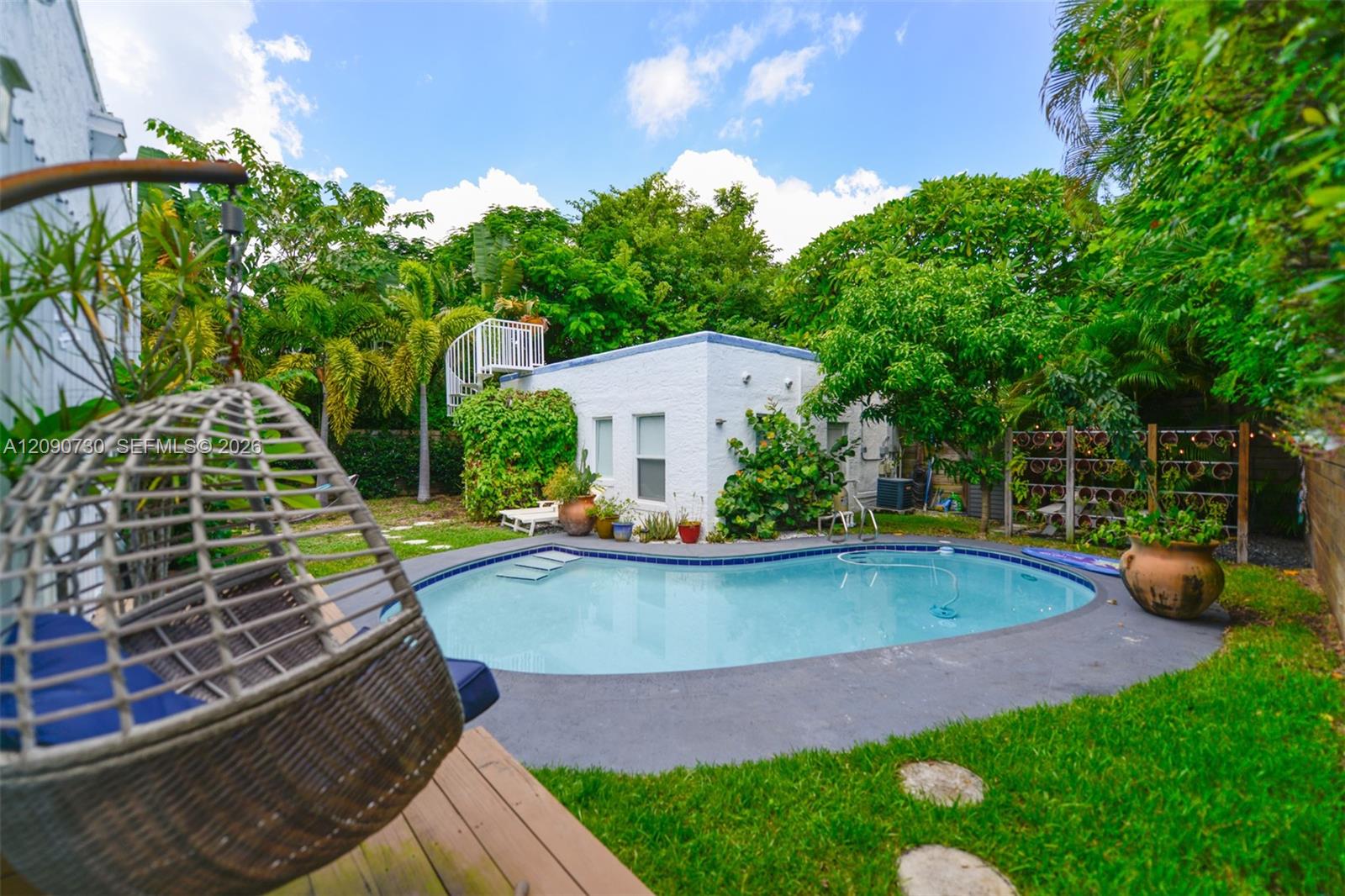 229 SW 19th Road . Property Photo 1