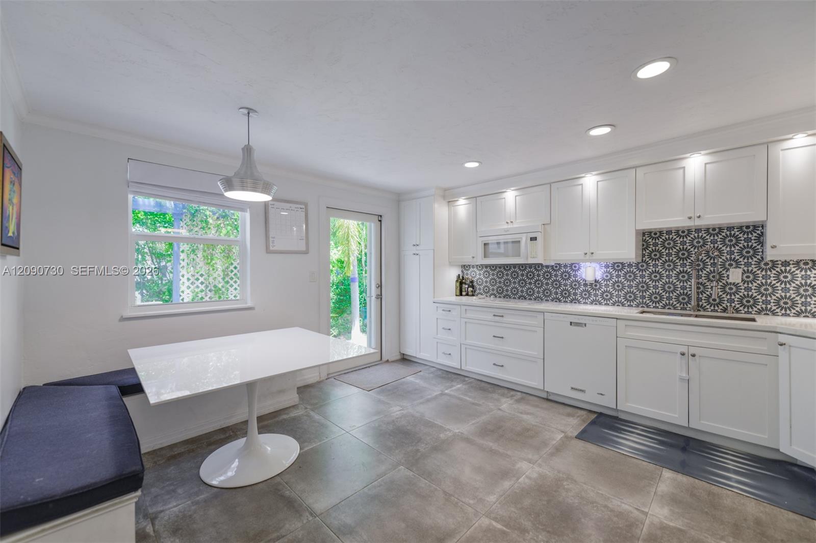 229 Sw 19th Road . Property Photo 8
