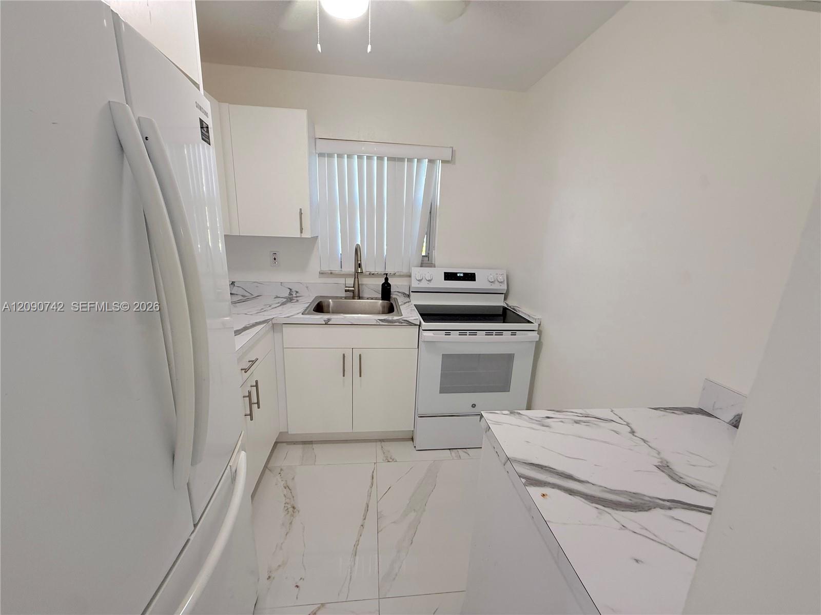 536 Euclid Avenue 9 Property Photo 8