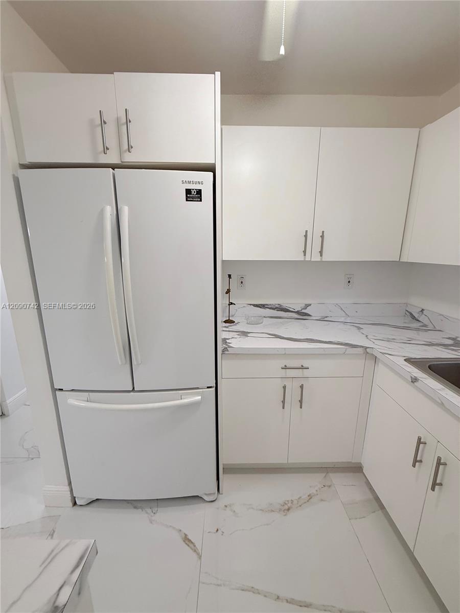 536 Euclid Avenue 9 Property Photo 9