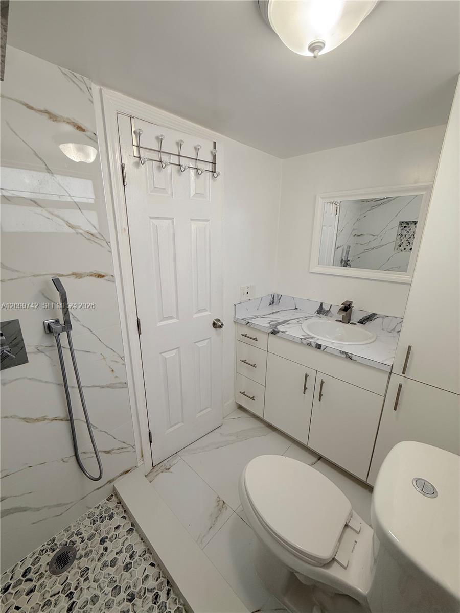 536 Euclid Avenue 9 Property Photo 15
