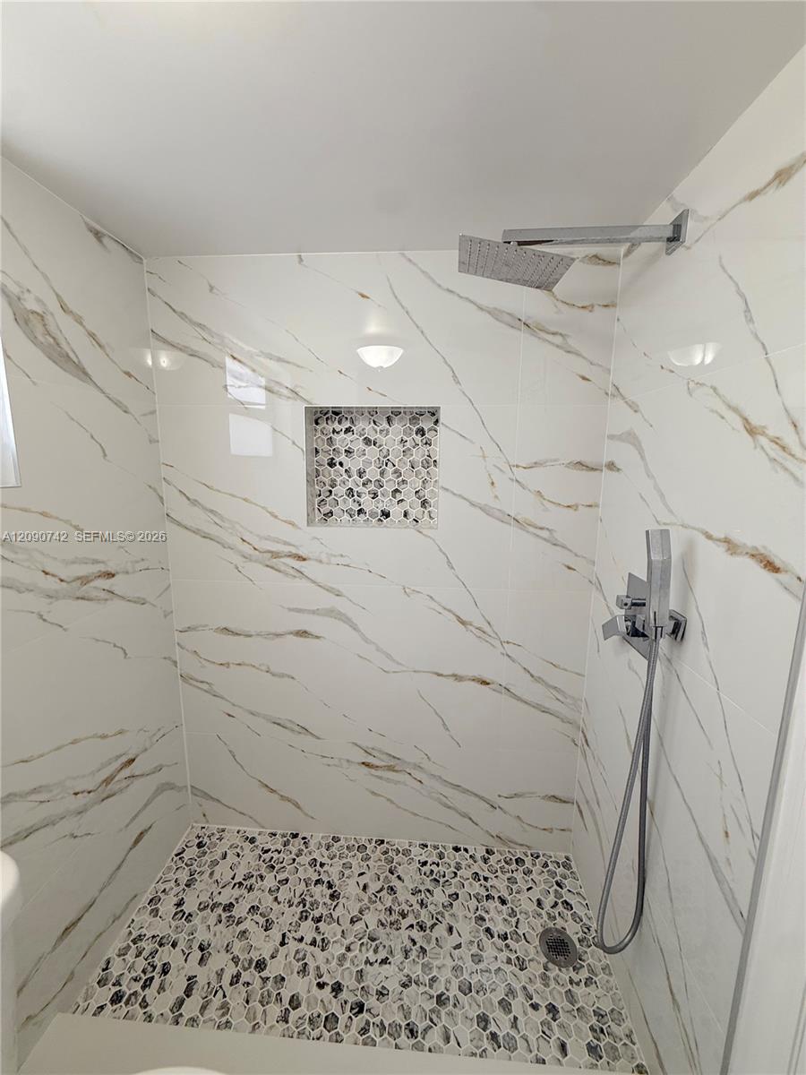 536 Euclid Avenue 9 Property Photo 17