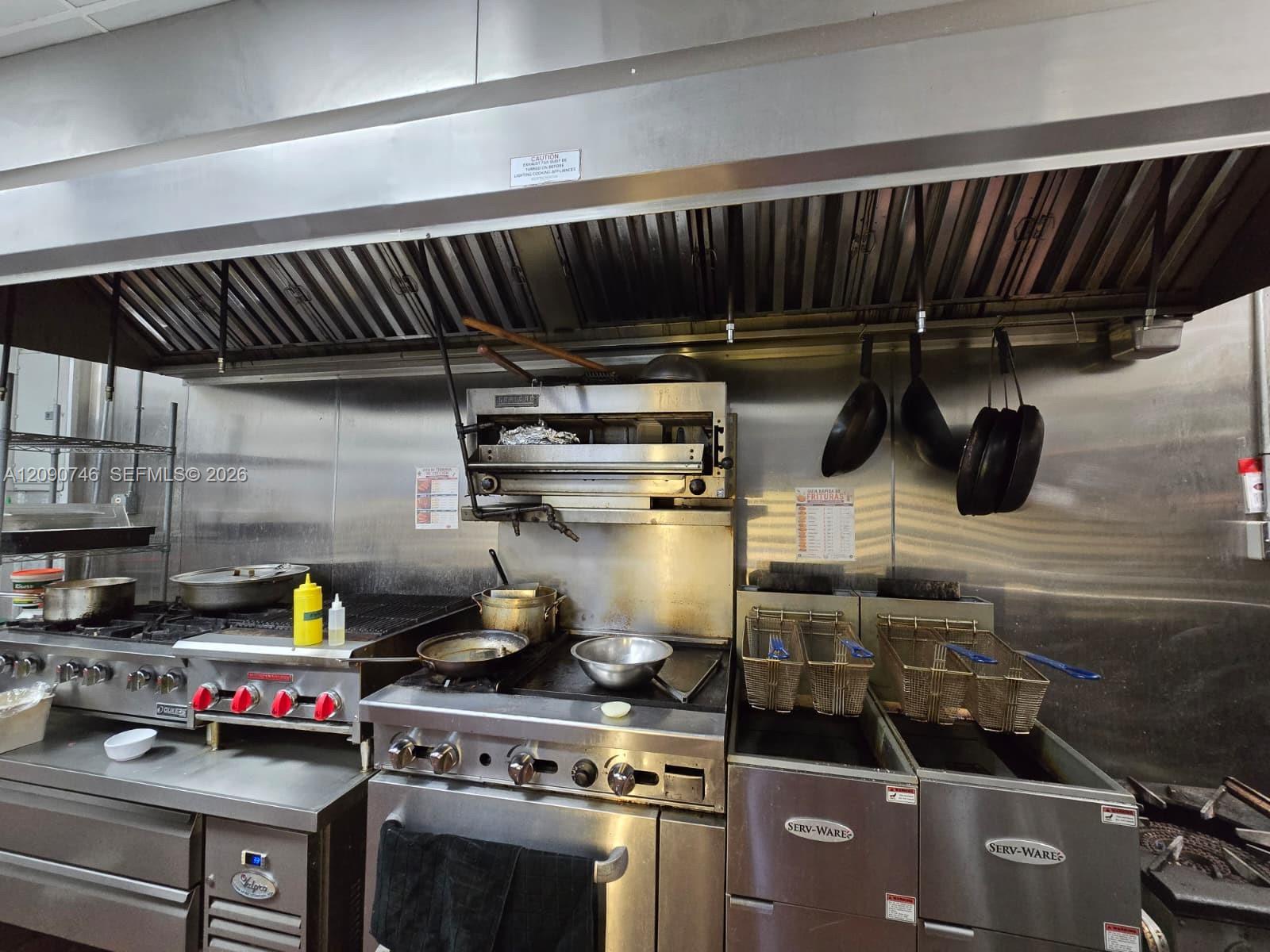 Turnkey Restaurant For Sale In Hialeah Fully Equip Property Photo 1