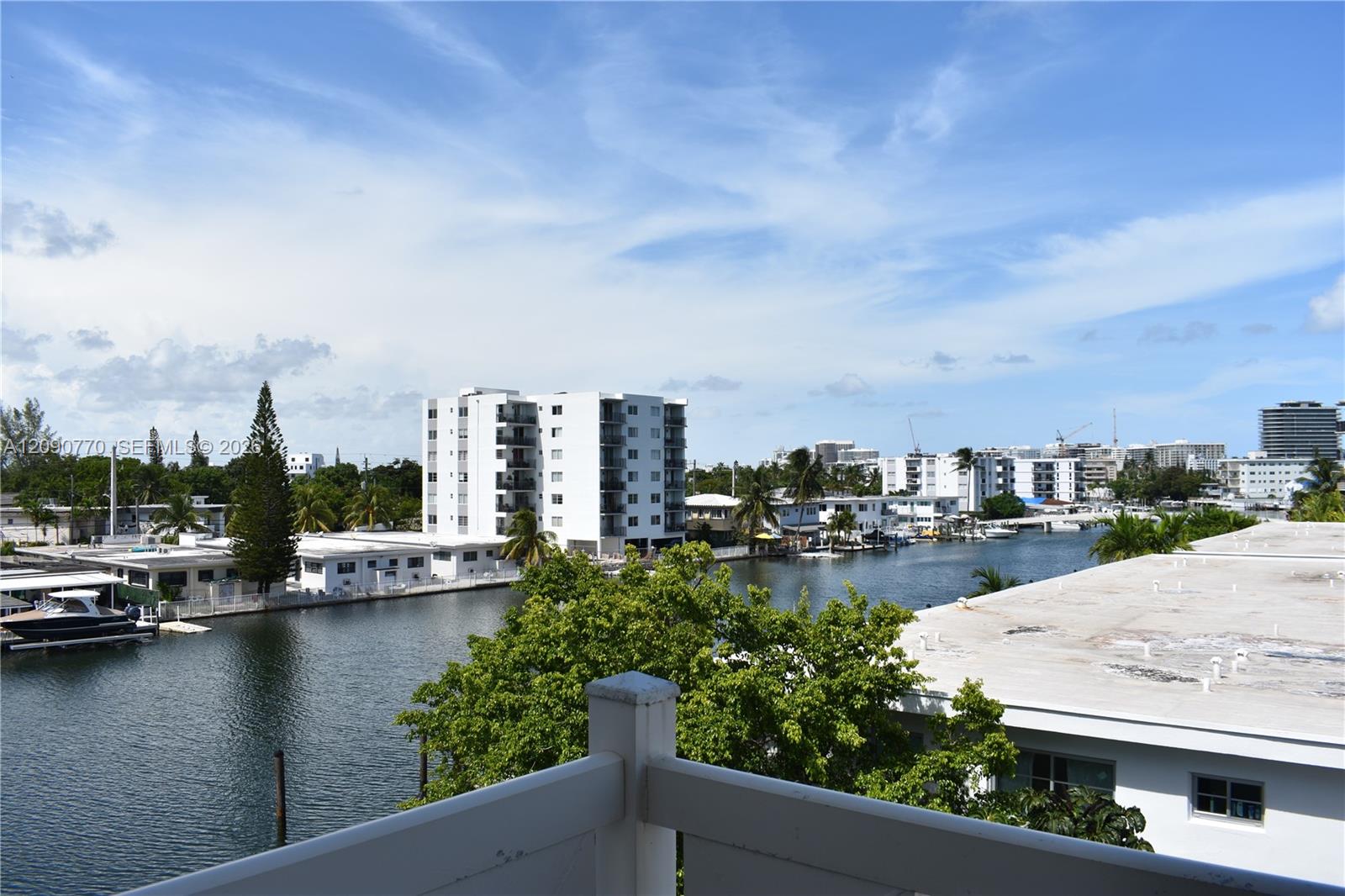 A12090770 Property Photo 11