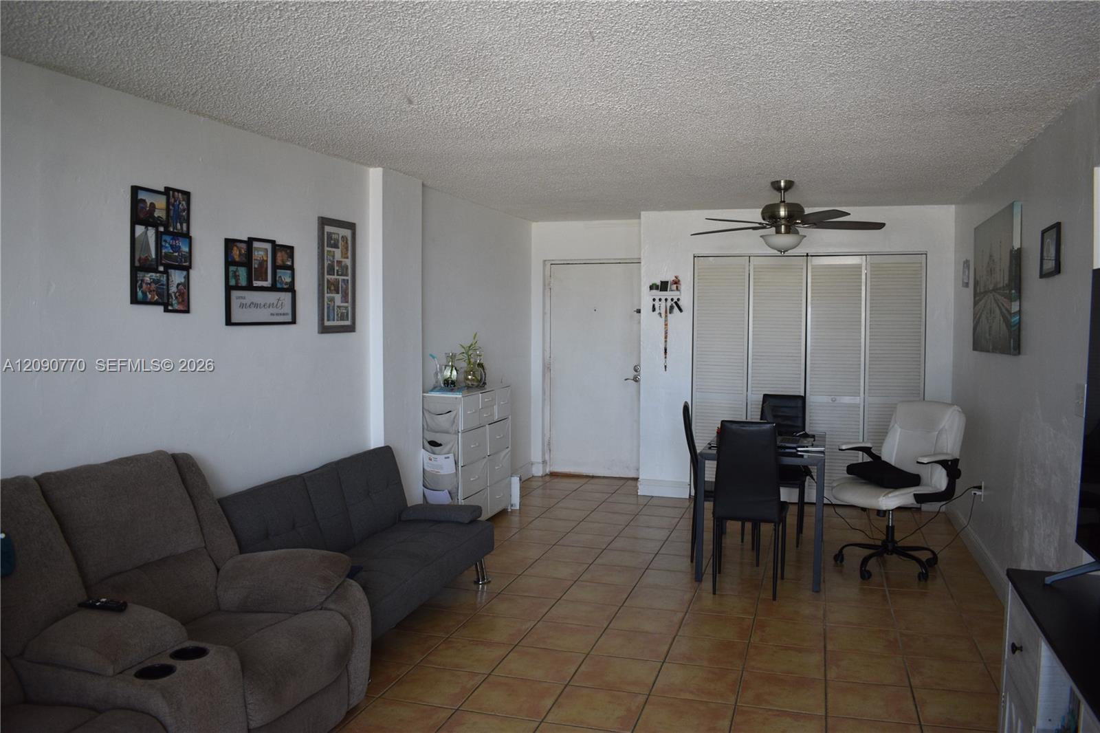 A12090770 Property Photo 12
