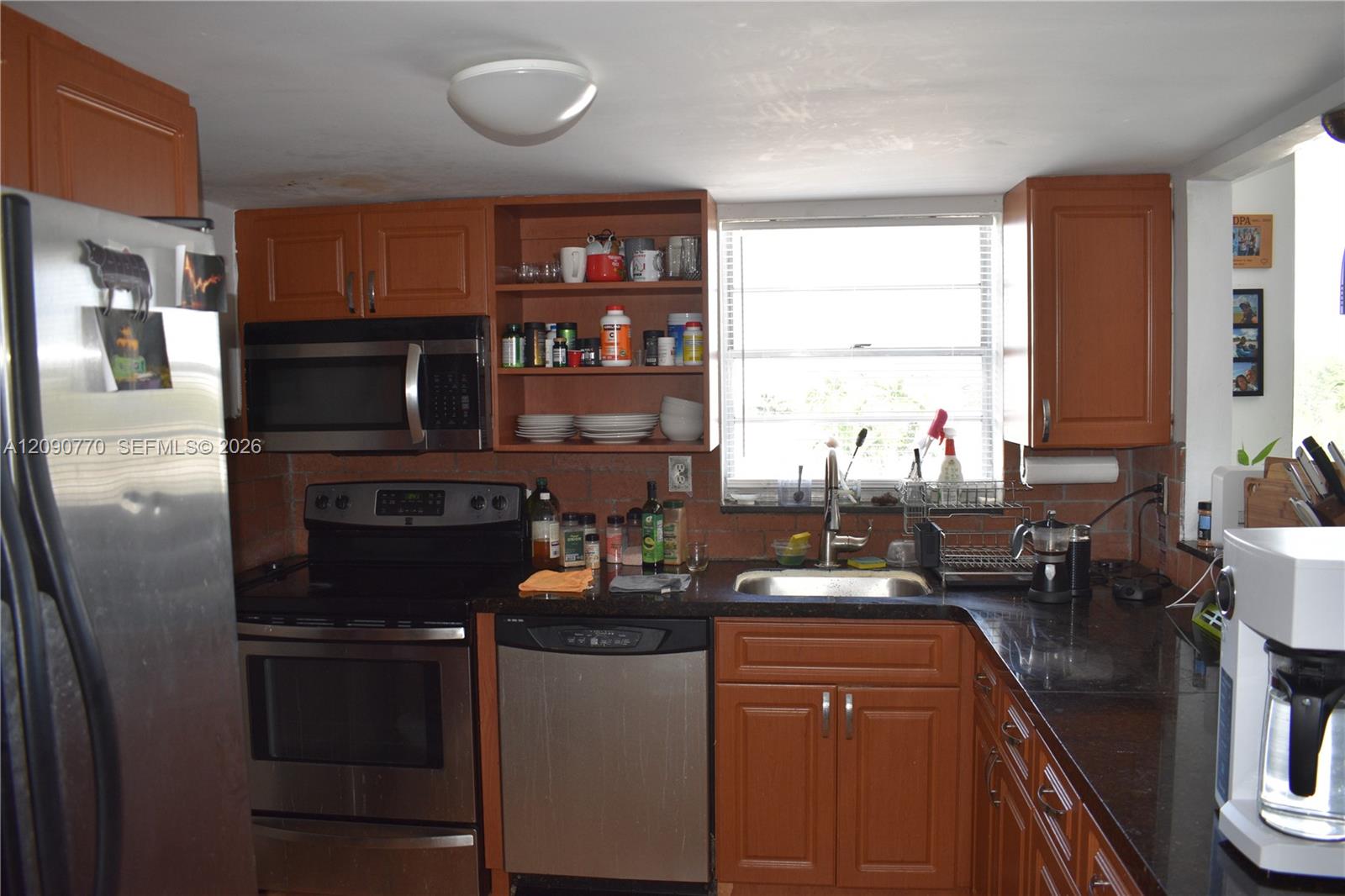 A12090770 Property Photo 15