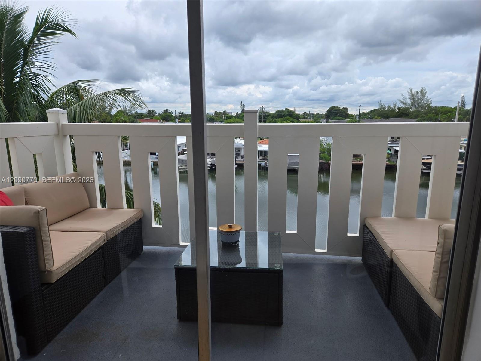 A12090770 Property Photo 18