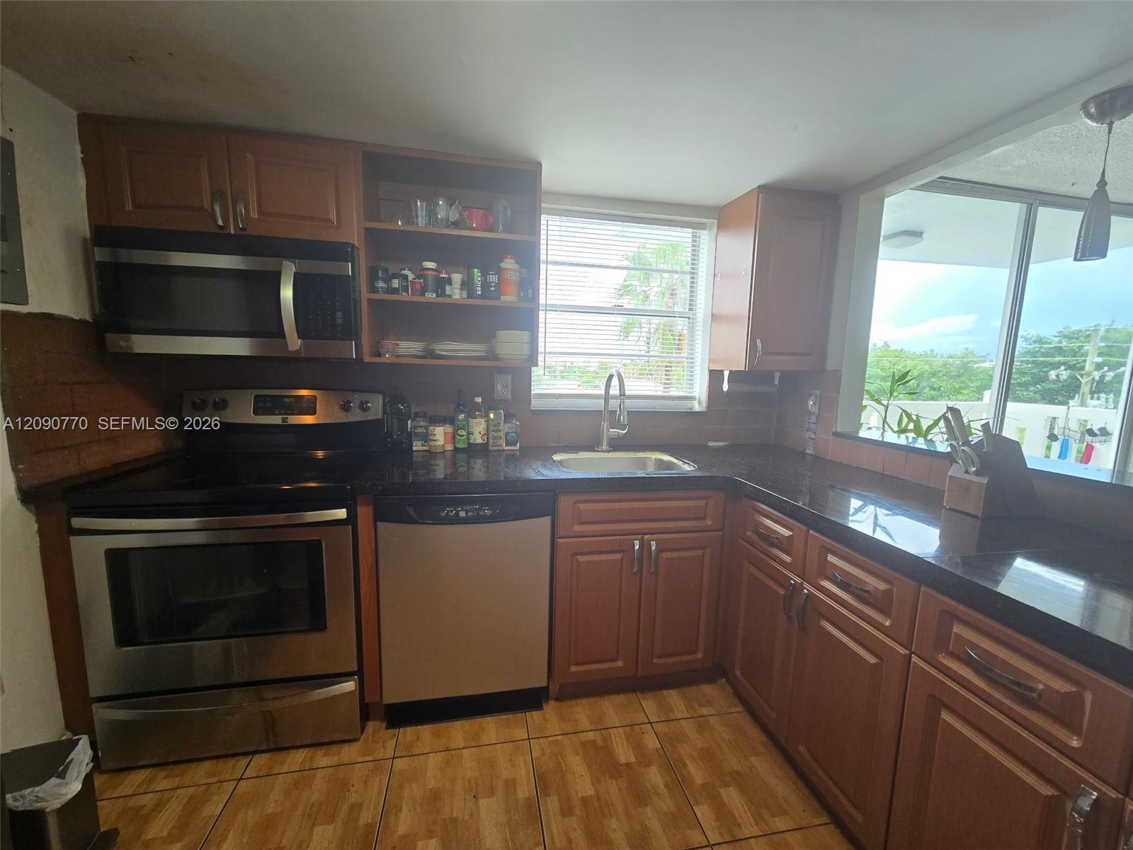 A12090770 Property Photo 41