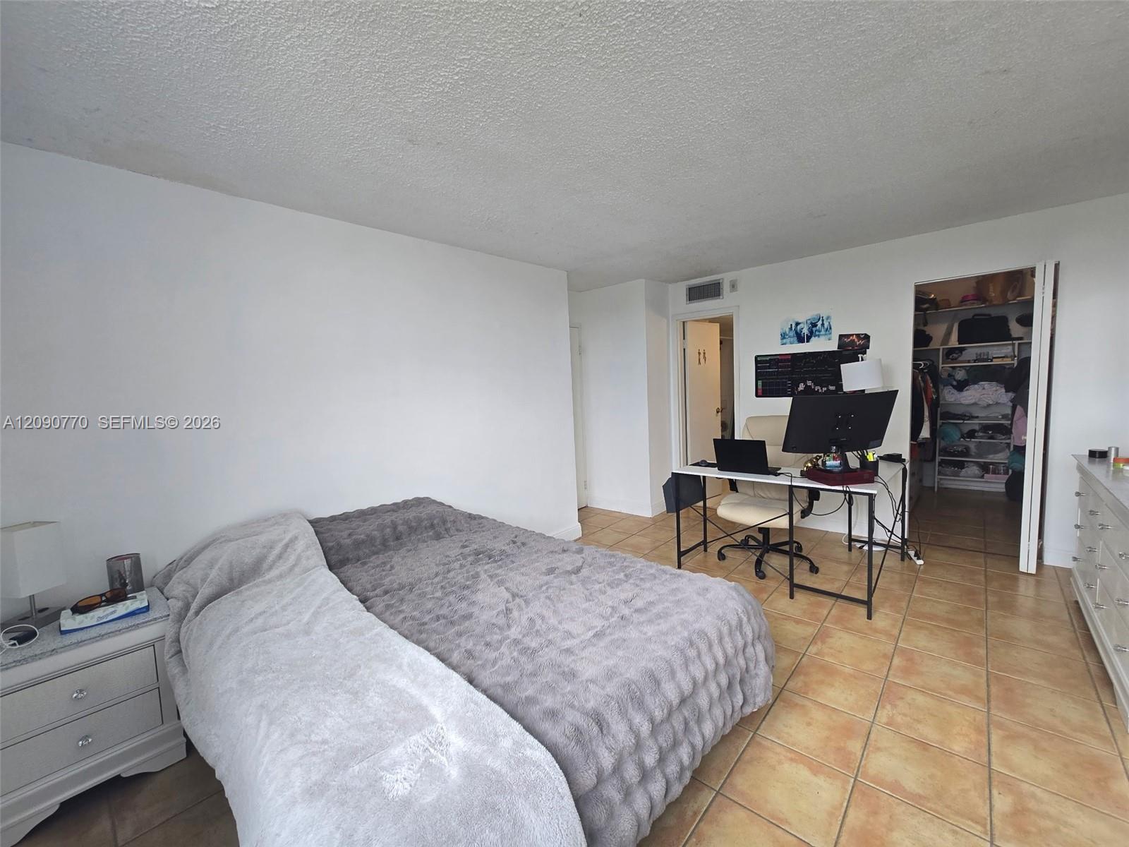 A12090770 Property Photo 46