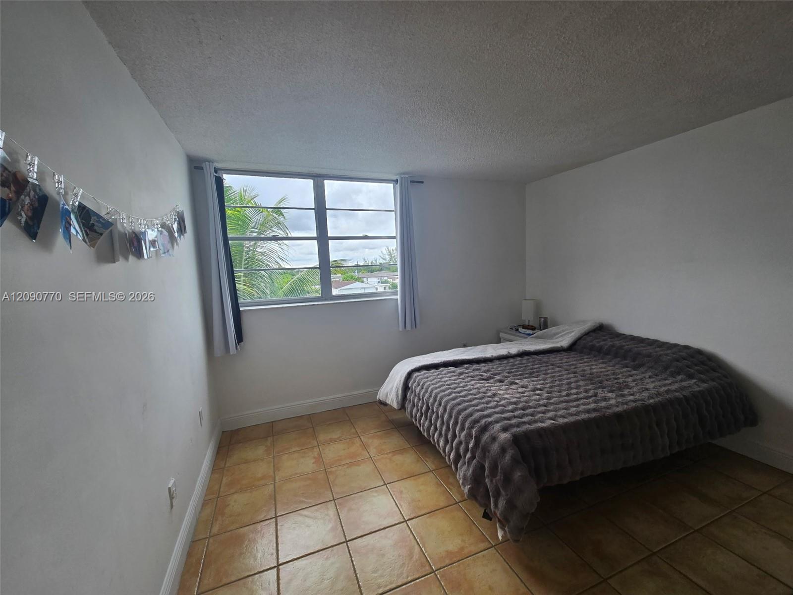 A12090770 Property Photo 47