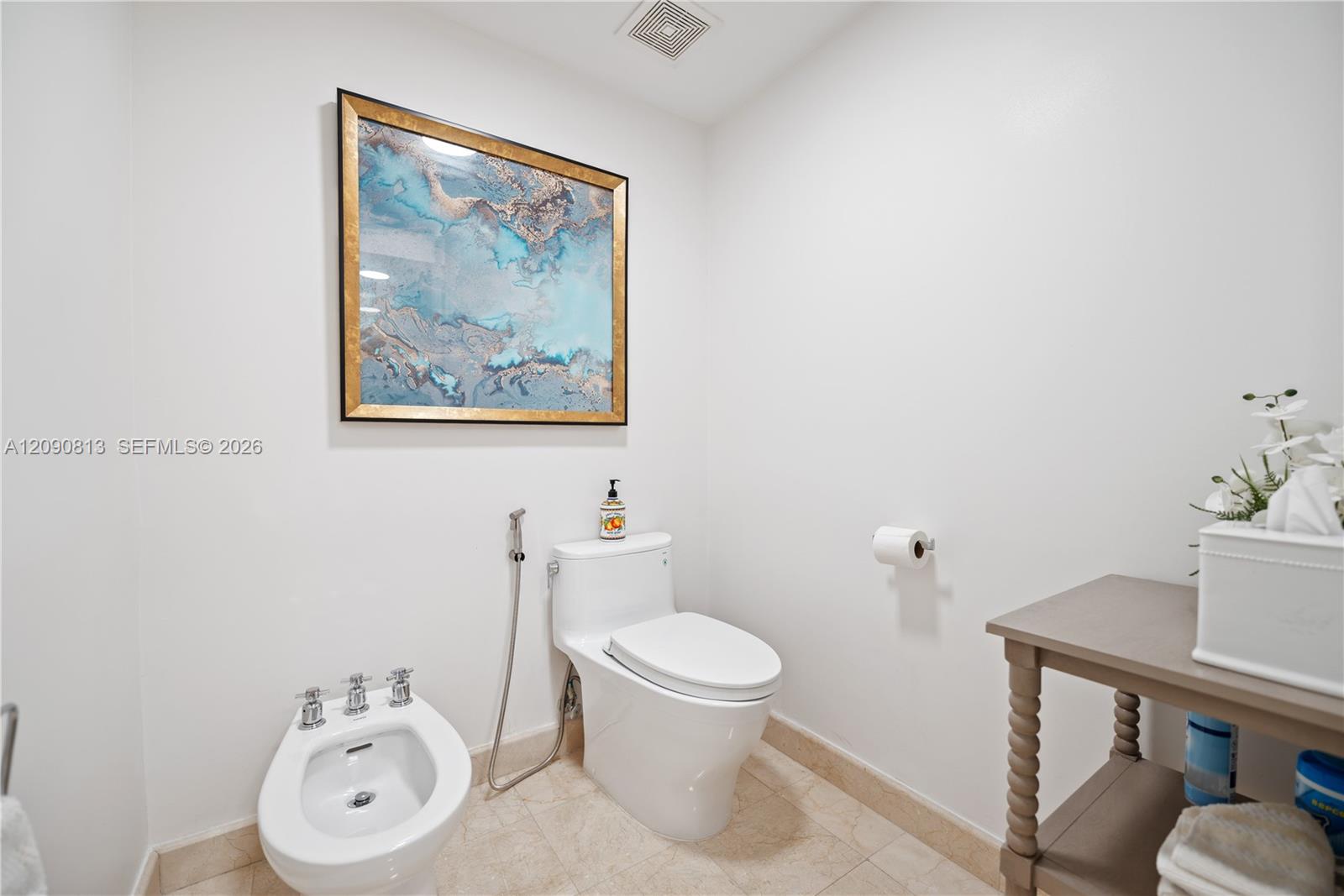 19111 Collins Avenue 2207 Property Photo 16