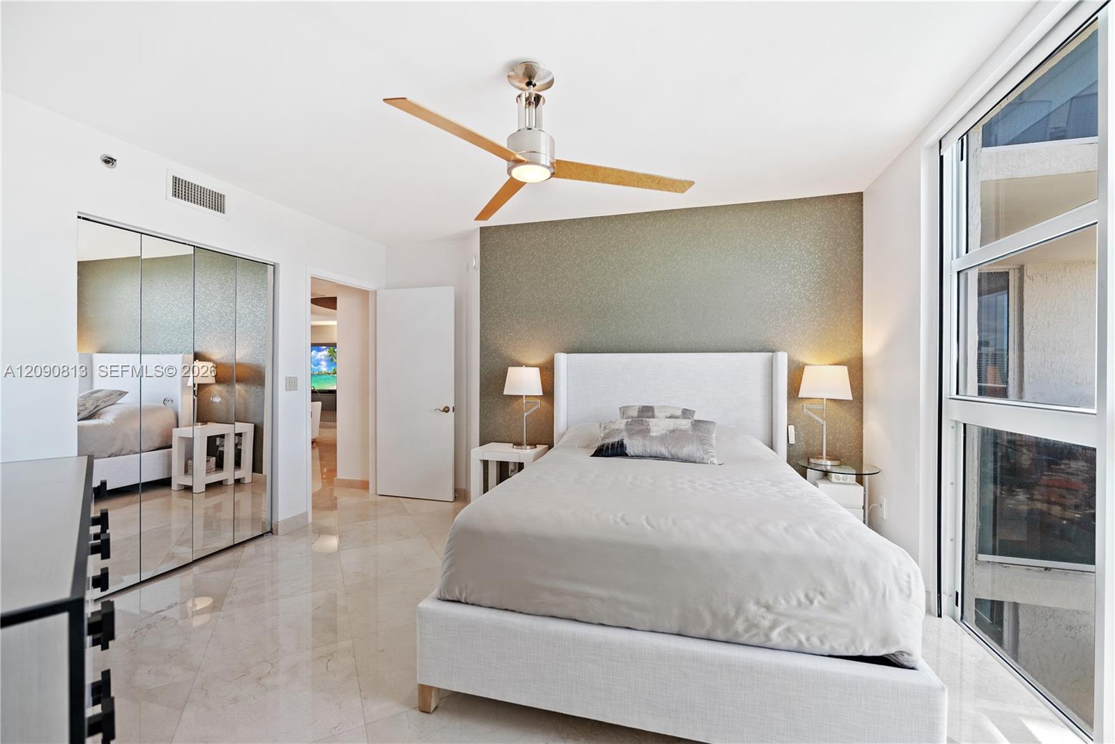 19111 Collins Avenue 2207 Property Photo 18