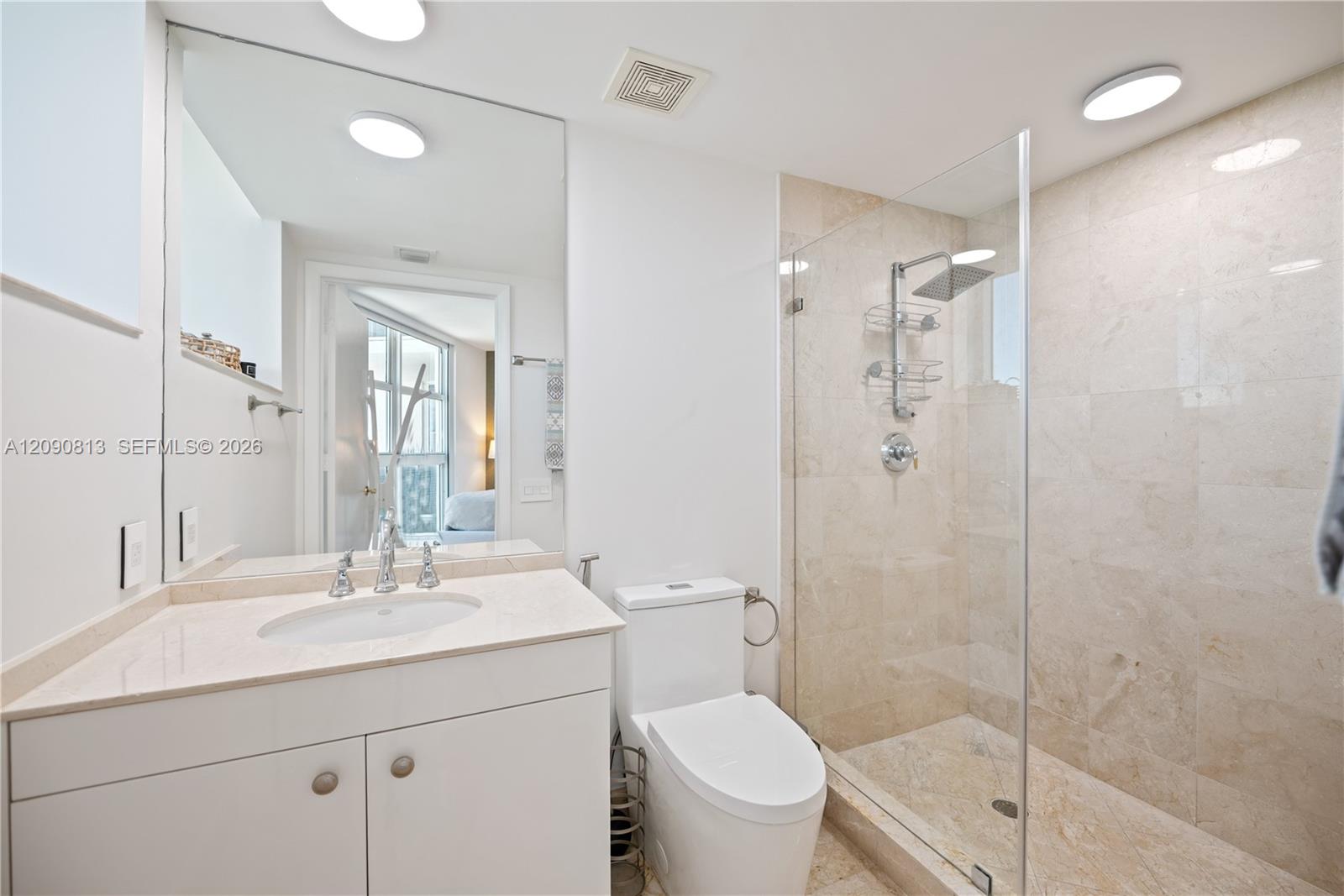 19111 Collins Avenue 2207 Property Photo 19