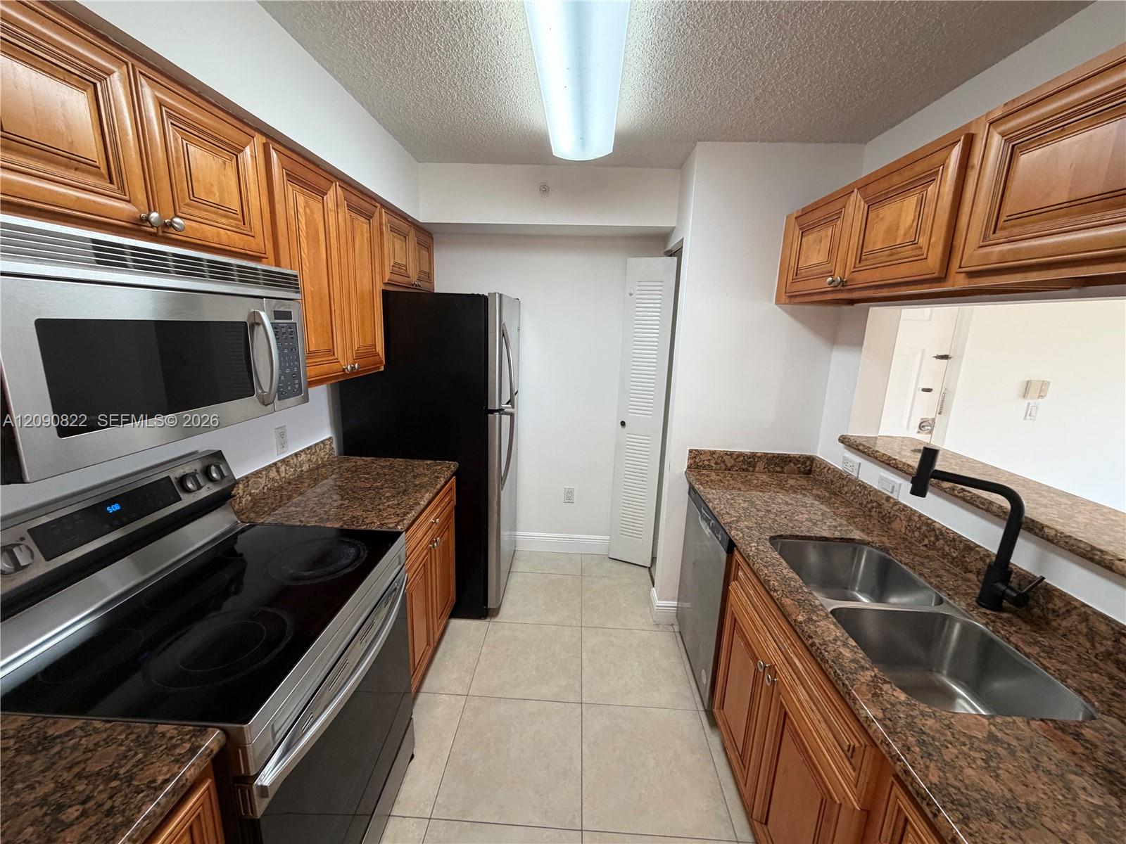 12124 Saint Andrews Place 206 Property Photo 8
