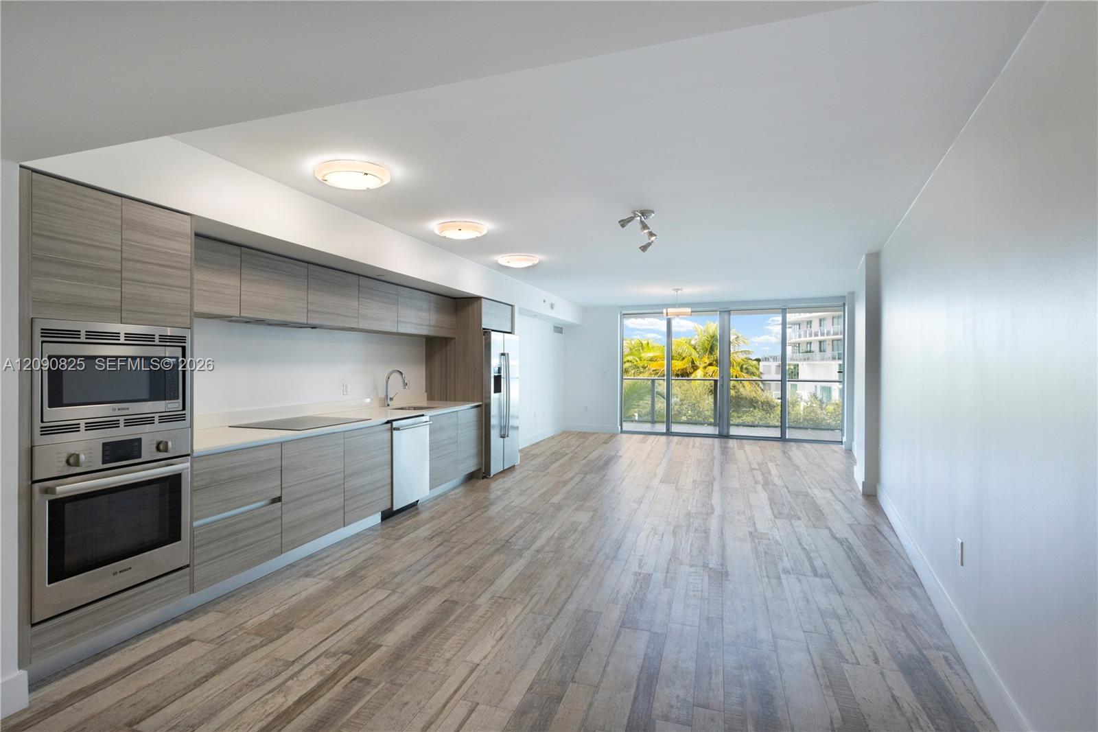 A12090825 Property Photo 3