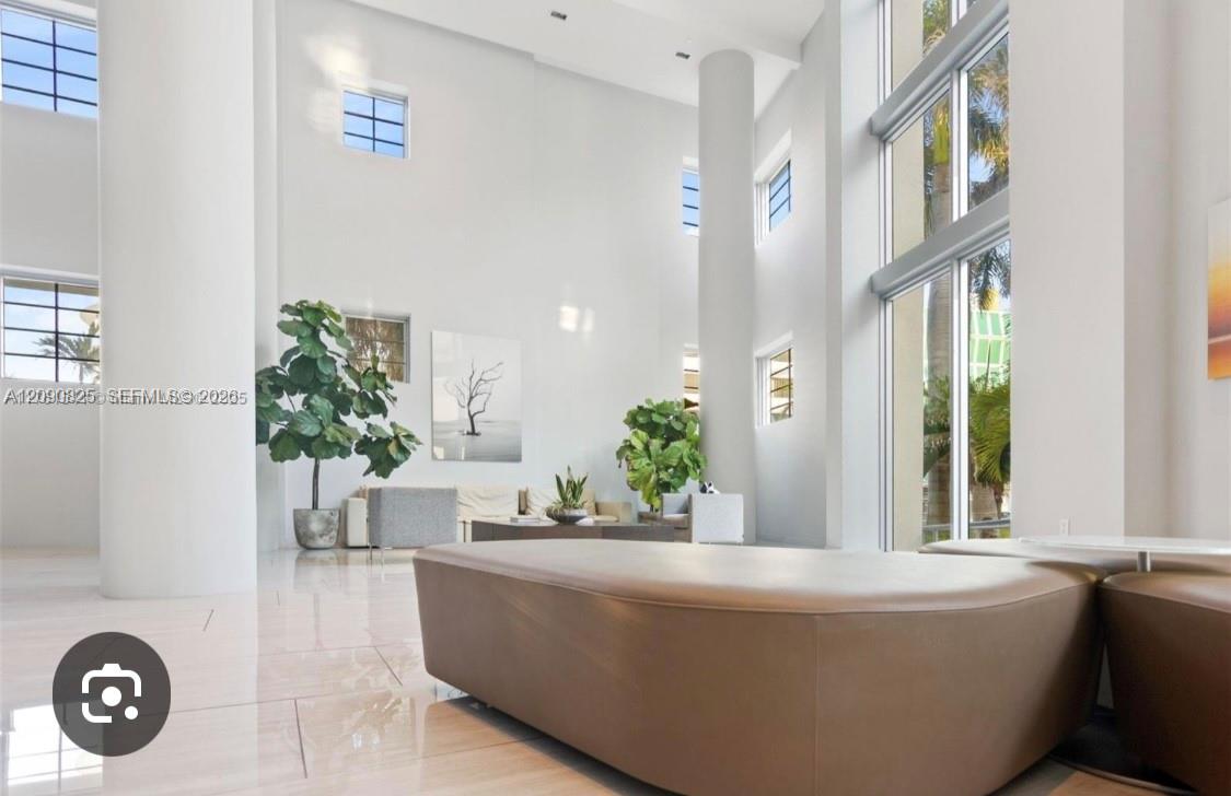 A12090825 Property Photo 10