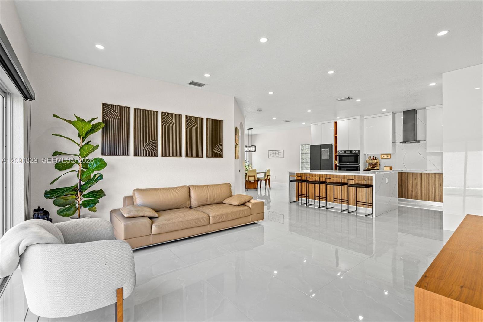 A12090829 Property Photo 1