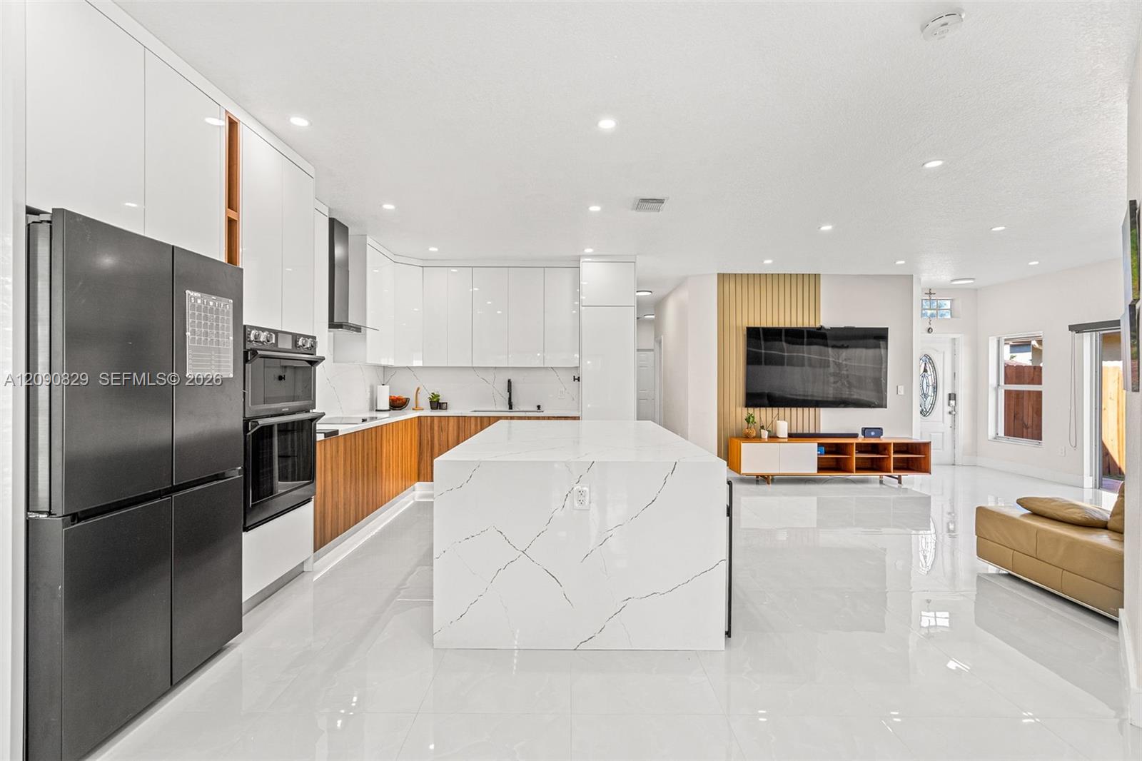 A12090829 Property Photo 5