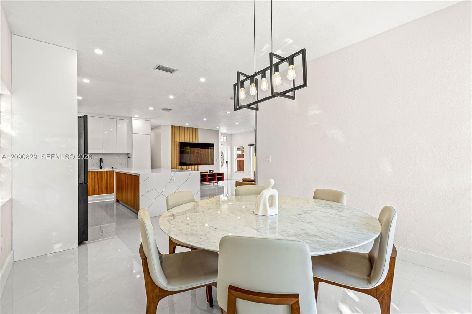 A12090829 Property Photo 8