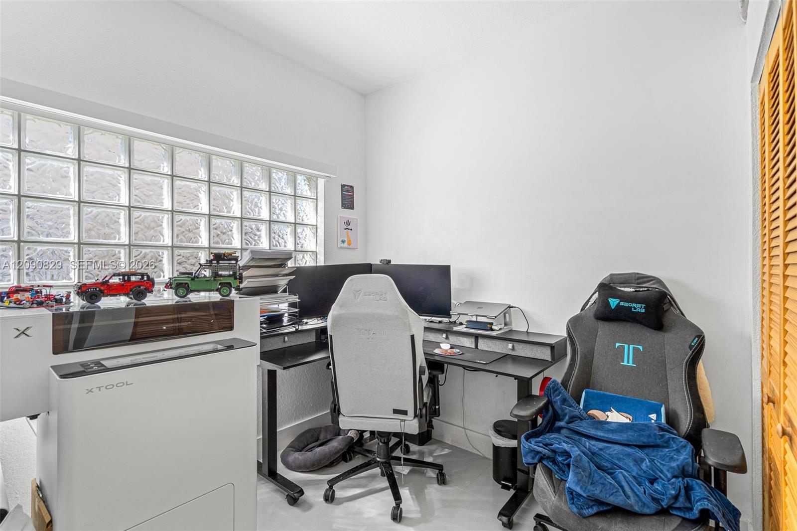 A12090829 Property Photo 15