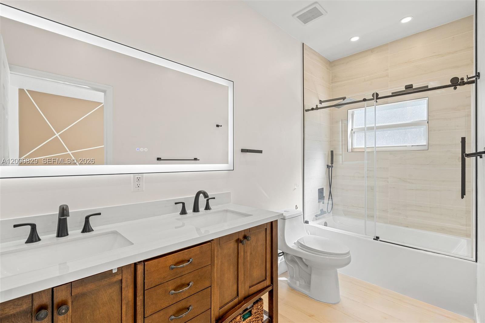 A12090829 Property Photo 20