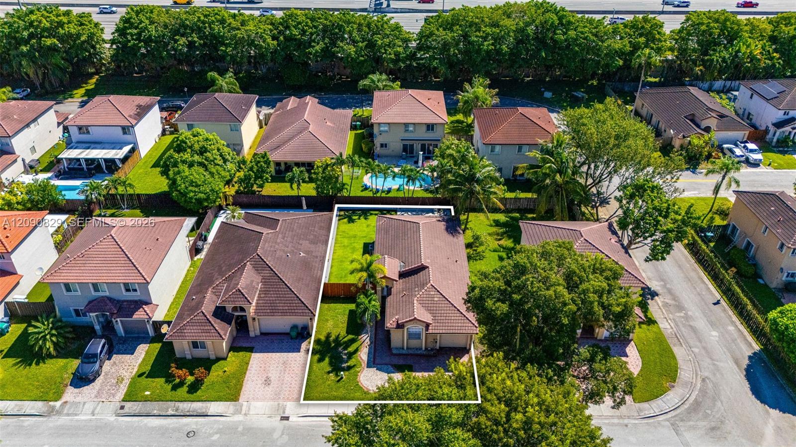 A12090829 Property Photo 26