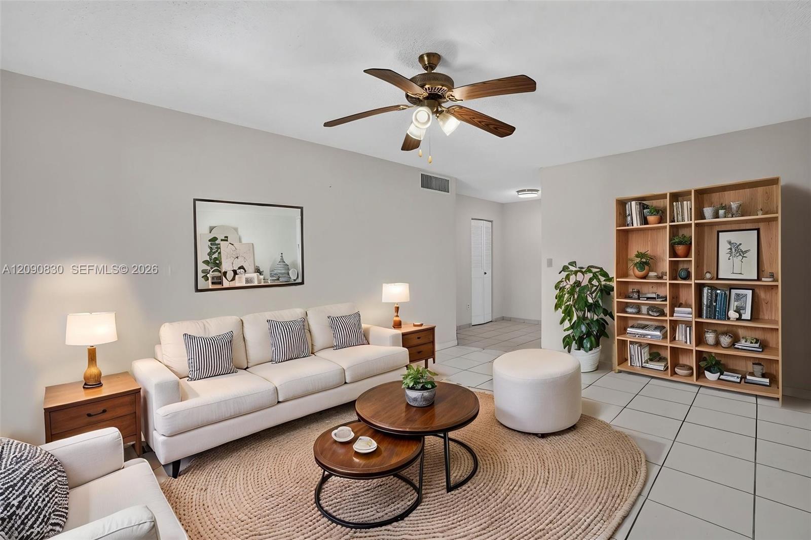 10786 N Kendall Drive D14 Property Photo 1