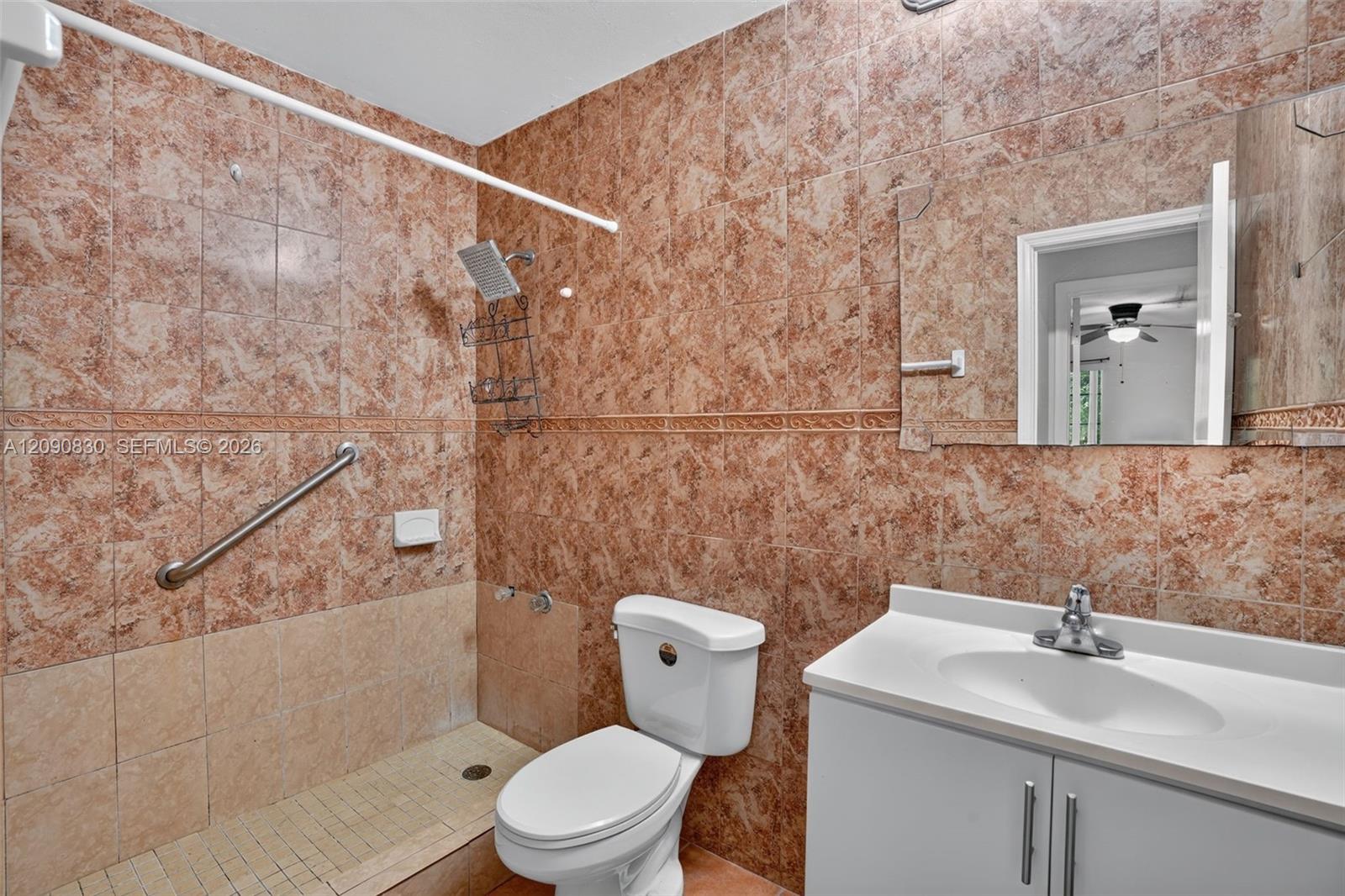 10786 N Kendall Drive D14 Property Photo 12