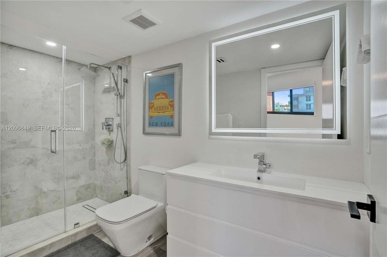 A12090849 Property Photo 8