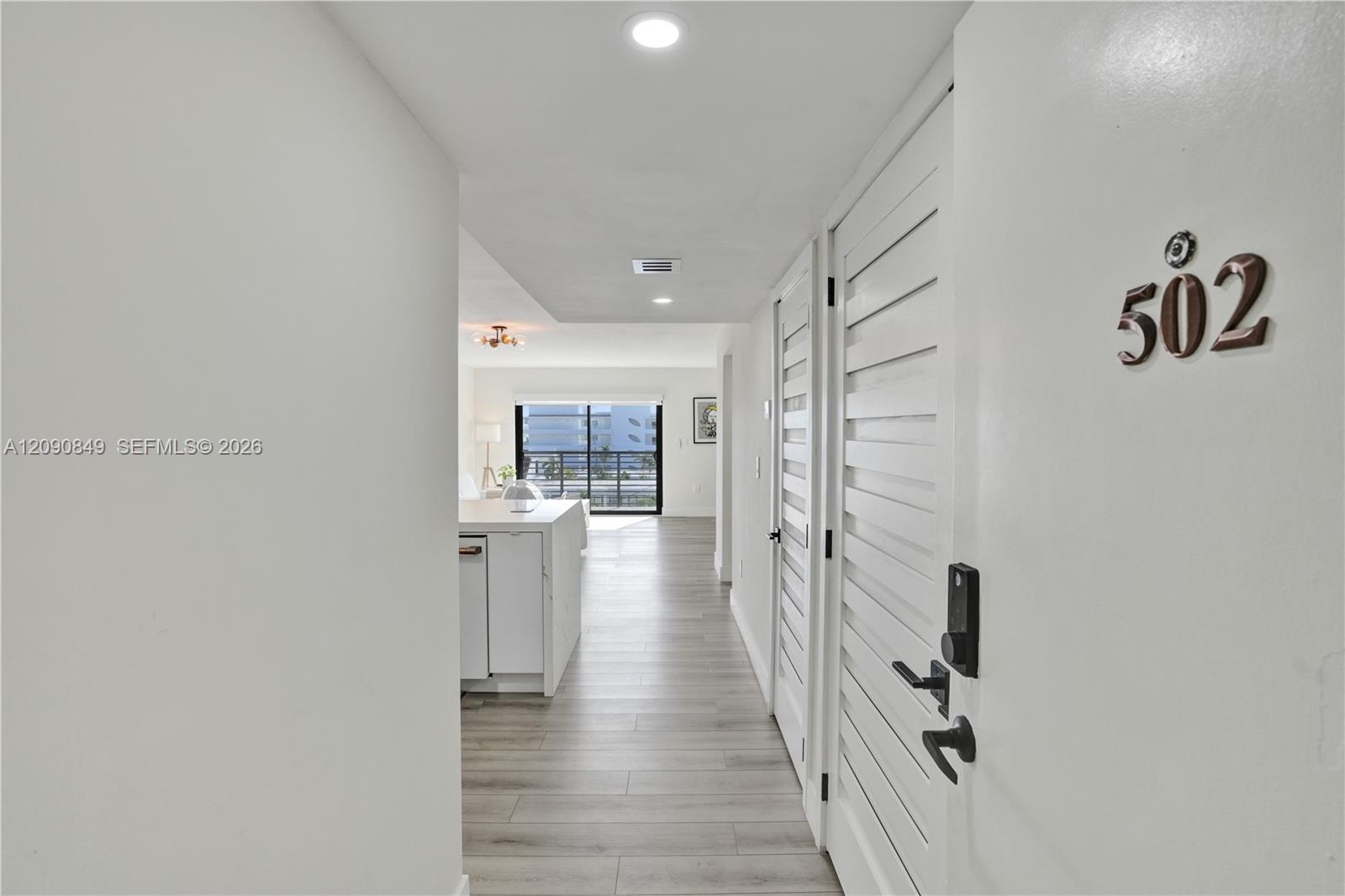 A12090849 Property Photo 19